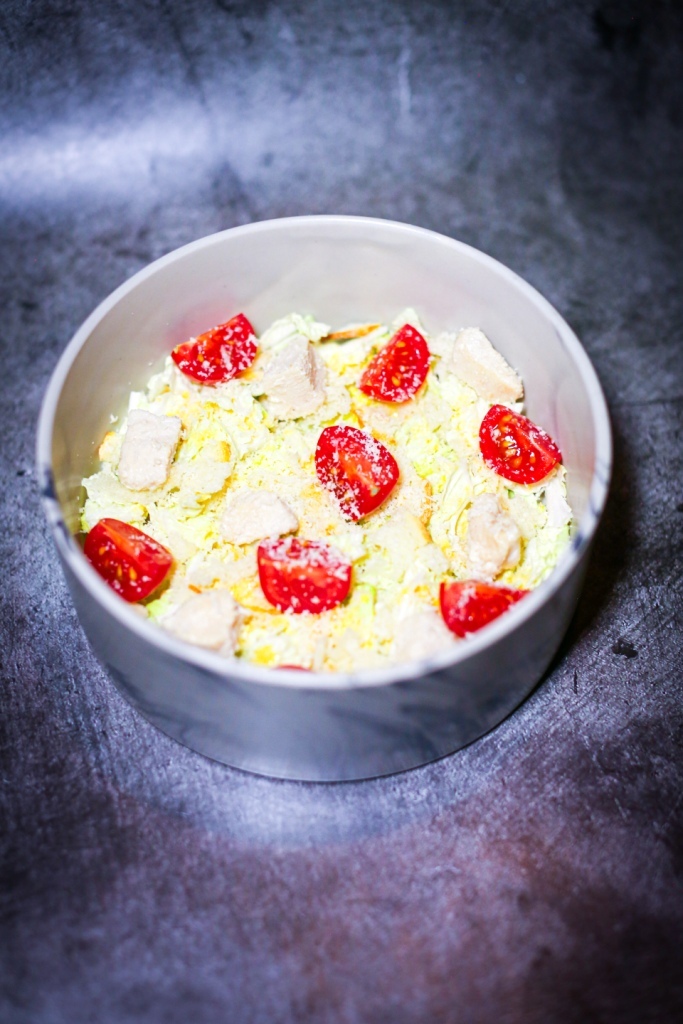 Салат Цезарь с курицей Салат Цезарь с курицей